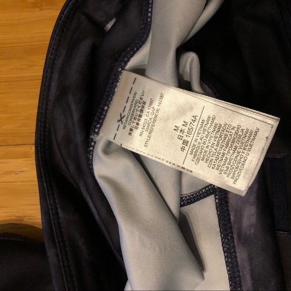 Gap GapFit Gray Marble Print gFast Leggings - Picture 8 of 8